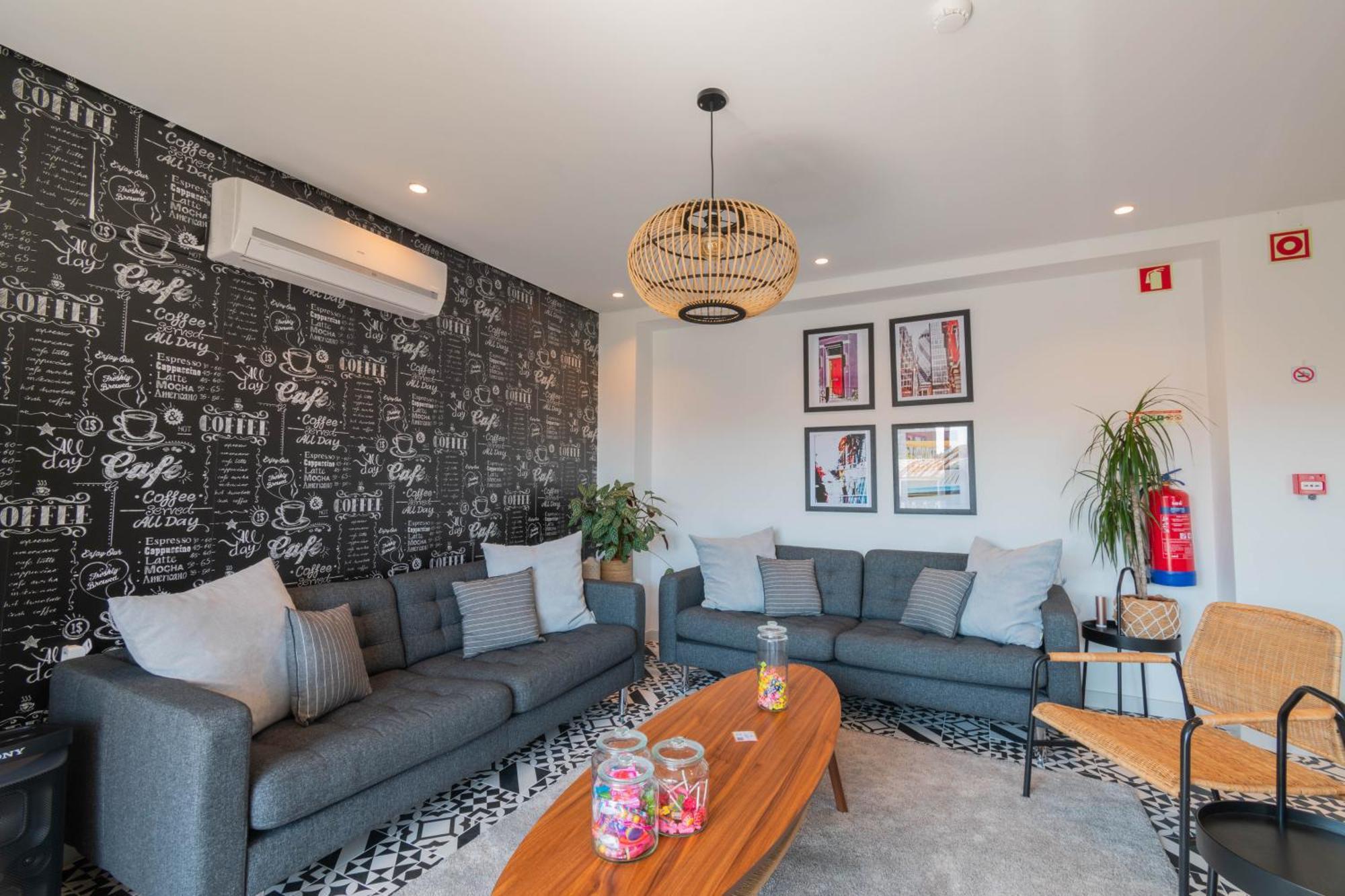 Bed and Breakfast 7Min To Uni Se-Velha - Ac - Work Desk - 300Mbs Wifi Coímbra Exterior foto